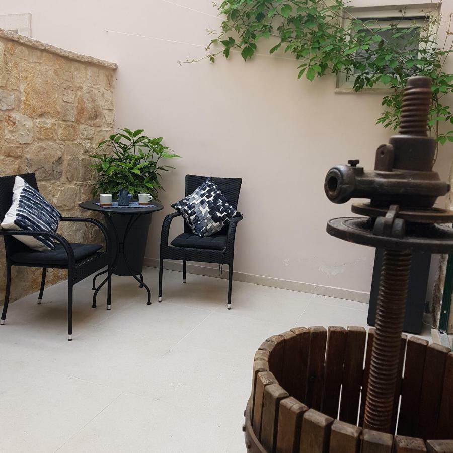 Studio Bluestone Ровинь Экстерьер фото